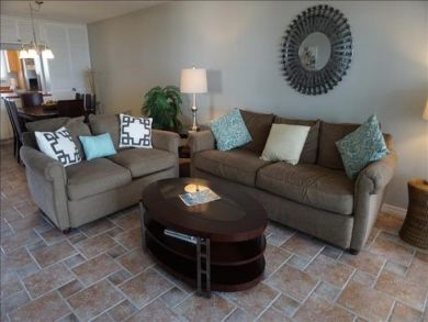 Two Bedroom Condo Sleeps Six Close to Beach