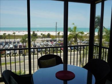 Two Bedroom Condo Sleeps Six Close to Beach
