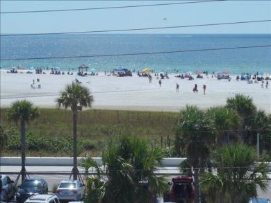 Two Bedroom Condo Sleeps Six Close to Beach