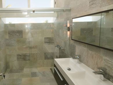 Three Bedroom Luxury Accommodation in Costa Hermosa