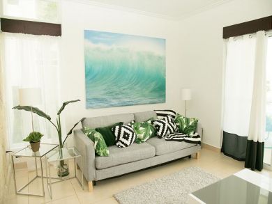 Pools Condo, 2 bedrooms, Nice interior, Great Location.