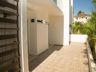 Pools Condo, 2 bedrooms, Nice interior, Great Location.