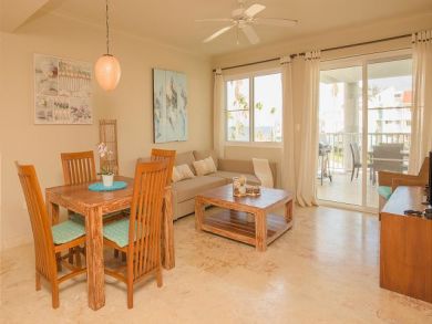 One Bedroom Beach Accommodation form $999 a Week!