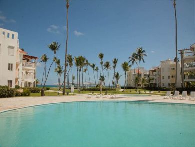 One Bedroom Beach Accommodation form $999 a Week!