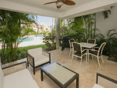 Value Priced Beach Condo Steps to Sand Walk to Dining Ground