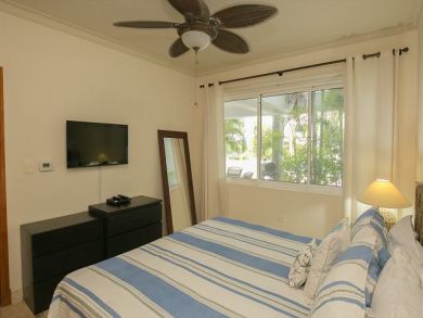 Value Priced Beach Condo Steps to Sand Walk to Dining Ground