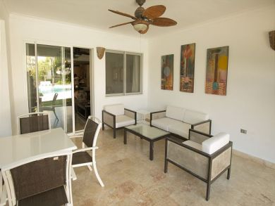 Value Priced Beach Condo Steps to Sand Walk to Dining Ground