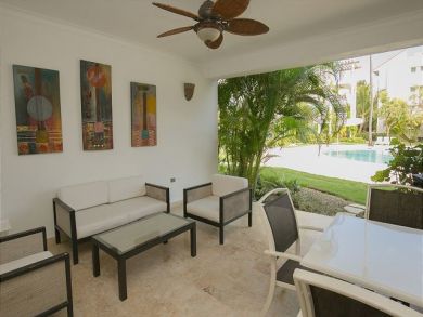Value Priced Beach Condo Steps to Sand Walk to Dining Ground