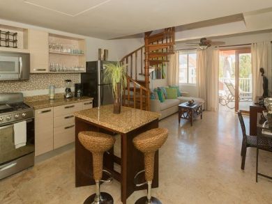 One Bedroom Value Priced Accommodation Ocean View Condo