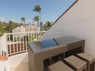 One Bedroom Value Priced Accommodation Ocean View Condo