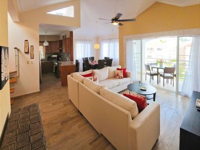 Condo, Pool, Views, Interior Quality! Condo, Pool, Views, Interior Quality!