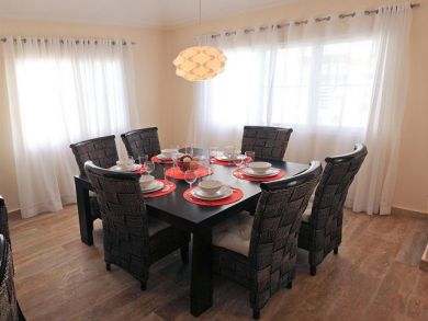 Condo, Pool, Views, Interior Quality! Condo, Pool, Views, Interior Quality!