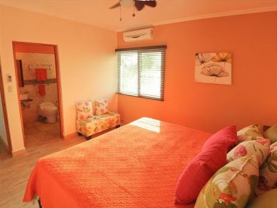 Condo, Pool, Views, Interior Quality! Condo, Pool, Views, Interior Quality!