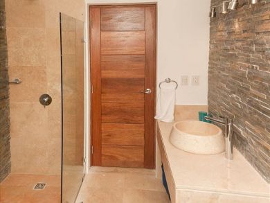Ocean Views a Great Three Bedroom Vacation Condo.