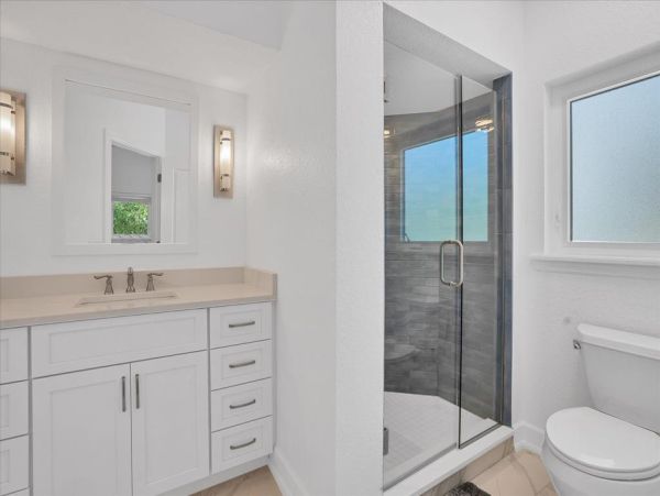 Boca Grande Luxury 4-Bedroom Bayfront Home with Dock and Short Walk to Sandy Beach Huge Pool!