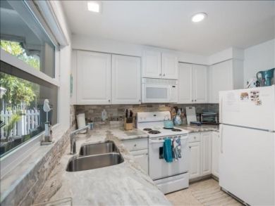 Anna Maria Island Vacation Duplex 2 Bedroom Sleeps 6 Guests
