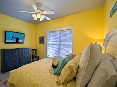 Luxury Miramar Beach Pool Vacation Home with Six Bedrooms Luxury Miramar Beach Pool Vacation Home with Six Bedrooms