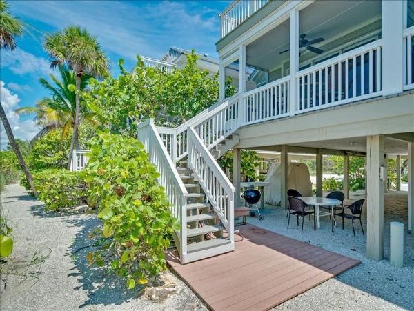 Boca Grande Gulf-Front Vacation Rental 3-Bedroom Townhome with Pool & Beach Access