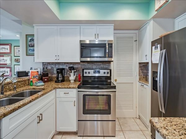 Boca Grande Gulf-Front Vacation Rental 3-Bedroom Townhome with Pool & Beach Access