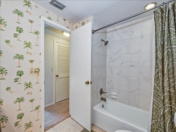 Boca Grande Gulf-Front Vacation Rental 3-Bedroom Townhome with Pool & Beach Access