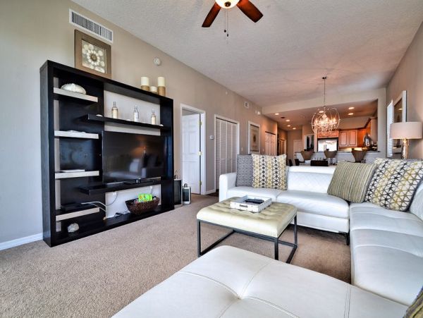 Three Bedroom Condo Sleeps 8 Overlooks Harbor Close to Beach