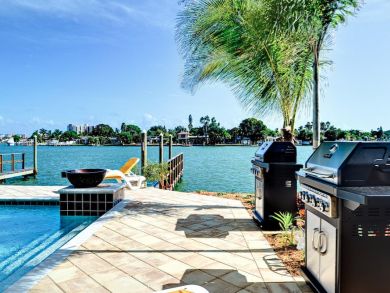 Treasure Island Luxury Condo with boat dock