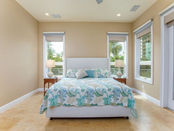 Treasure Island Three Level Beach Home Three Bedrooms
