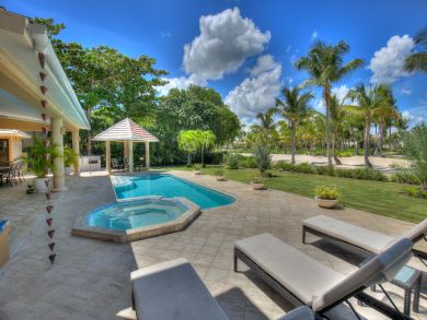 Luxury Vacation Villa with Pool and 4 Bedrooms in Punta Cana