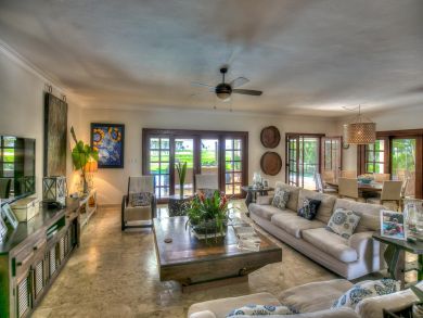 Views of the Ocean from this Great Vacation Villa.