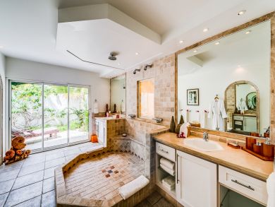 St. Martin Exquisite 2 Bedroom Rental Beachfront Escape