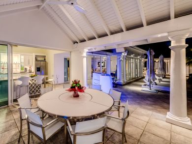 St. Martin Exquisite 2 Bedroom Rental Beachfront Escape