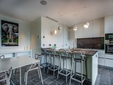 St. Barts Home 897595