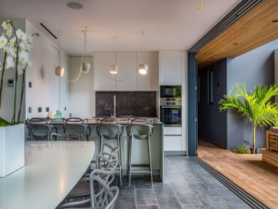 St. Barts Home 897595