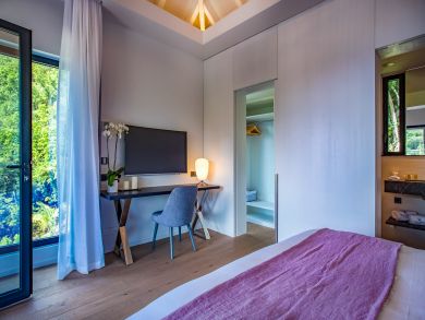 St. Barts Home 897595