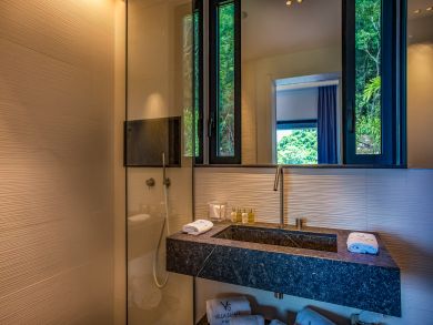 St. Barts Home 897595