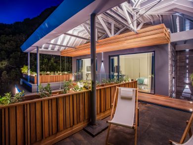 St. Barts Home 897595