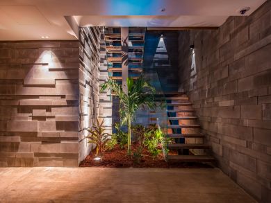 St. Barts Home 897595