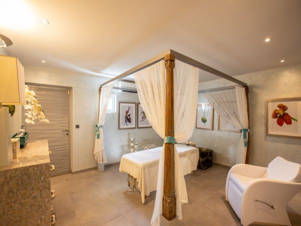 Oceanfront Saint Martin Vacation Villa