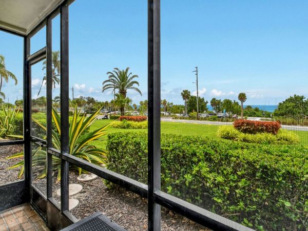 One of Siesta Keys Best Condo Complexes Book Early!