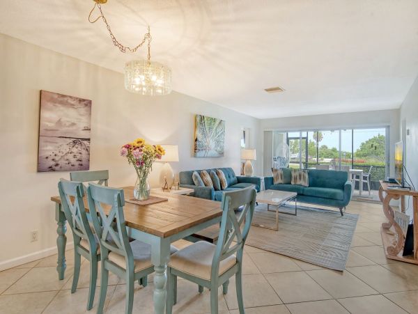 One of Siesta Keys Best Condo Complexes Book Early!