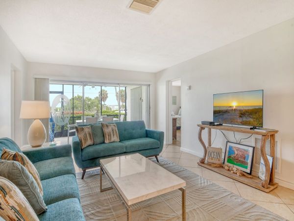 One of Siesta Keys Best Condo Complexes Book Early!