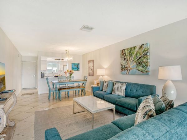 One of Siesta Keys Best Condo Complexes Book Early!