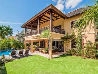 Jamaica Montego Bay Luxury Villa Overlooks Private Beach