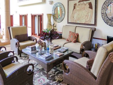 Luxury 6 Bedroom Vacation Villa with Golf Course Views