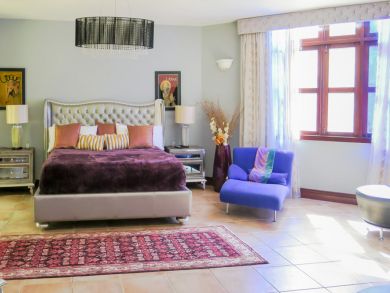 Luxury 6 Bedroom Vacation Villa with Golf Course Views
