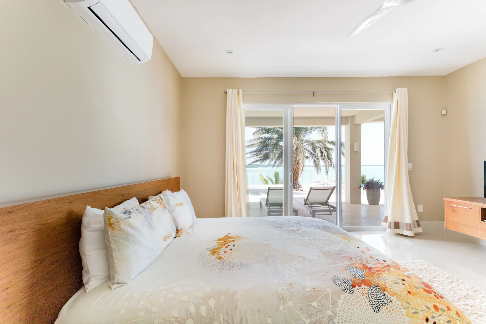 Turks and Caicos Luxury Vacation Rental Home Four Bedrooms