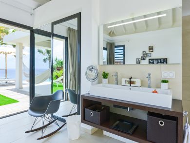 St. Barts Home 897630