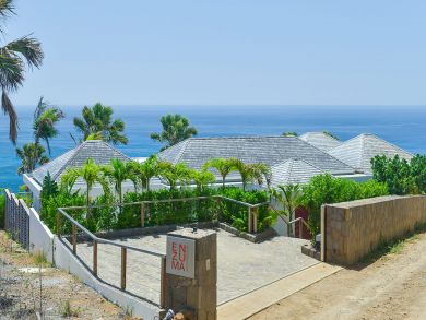 St. Barts Home 897630