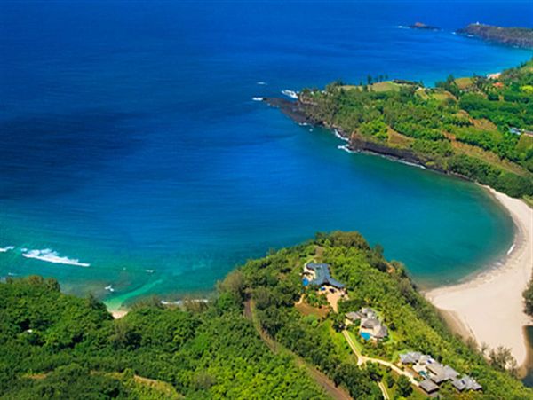 World Class North Shore Six Bedroom Beach Vacation Villa Sleeps 16