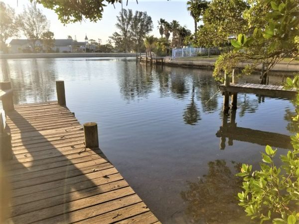 Anna Maria Four Bedroom Vacation Home Sleeps 10